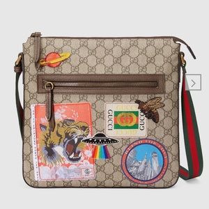 Gucci Courrier soft GG Supreme messenger